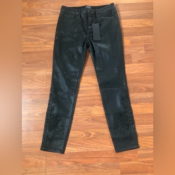 NWOT Driftwood Slim Skinny Embroidered Floral Denim Jeans Size 28 Black - Picture 13 of 15